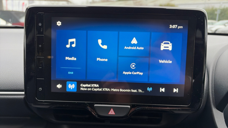 Toyota Yaris 1.5 Hybrid Design 5dr CVT Hybrid Hatchback